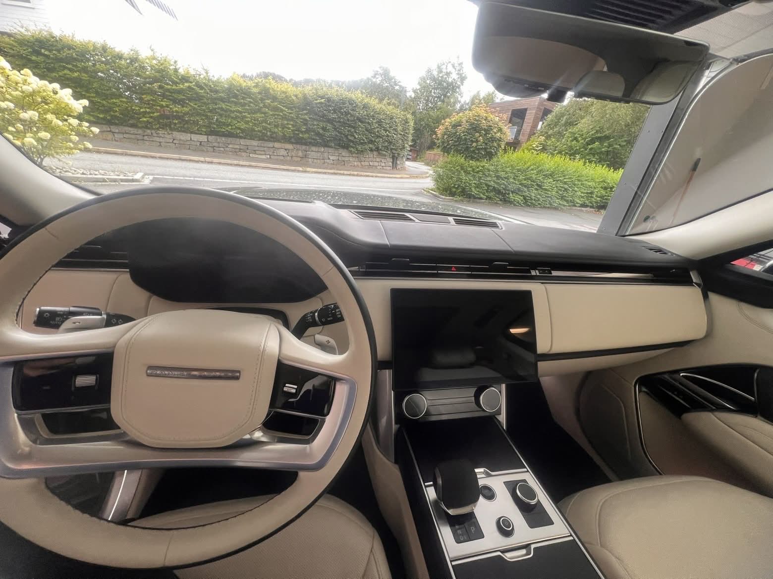 Innvendig detailing av Range Rover i Bergen